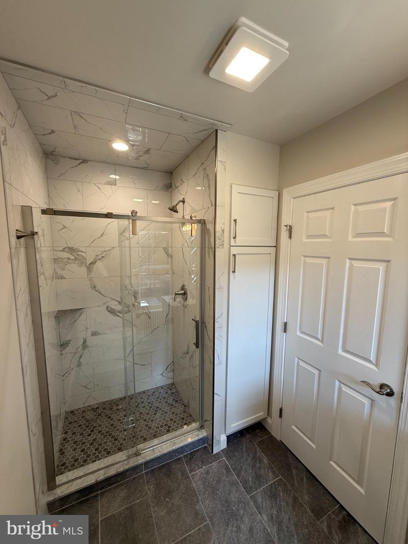63 King St #4 Property Photo 10