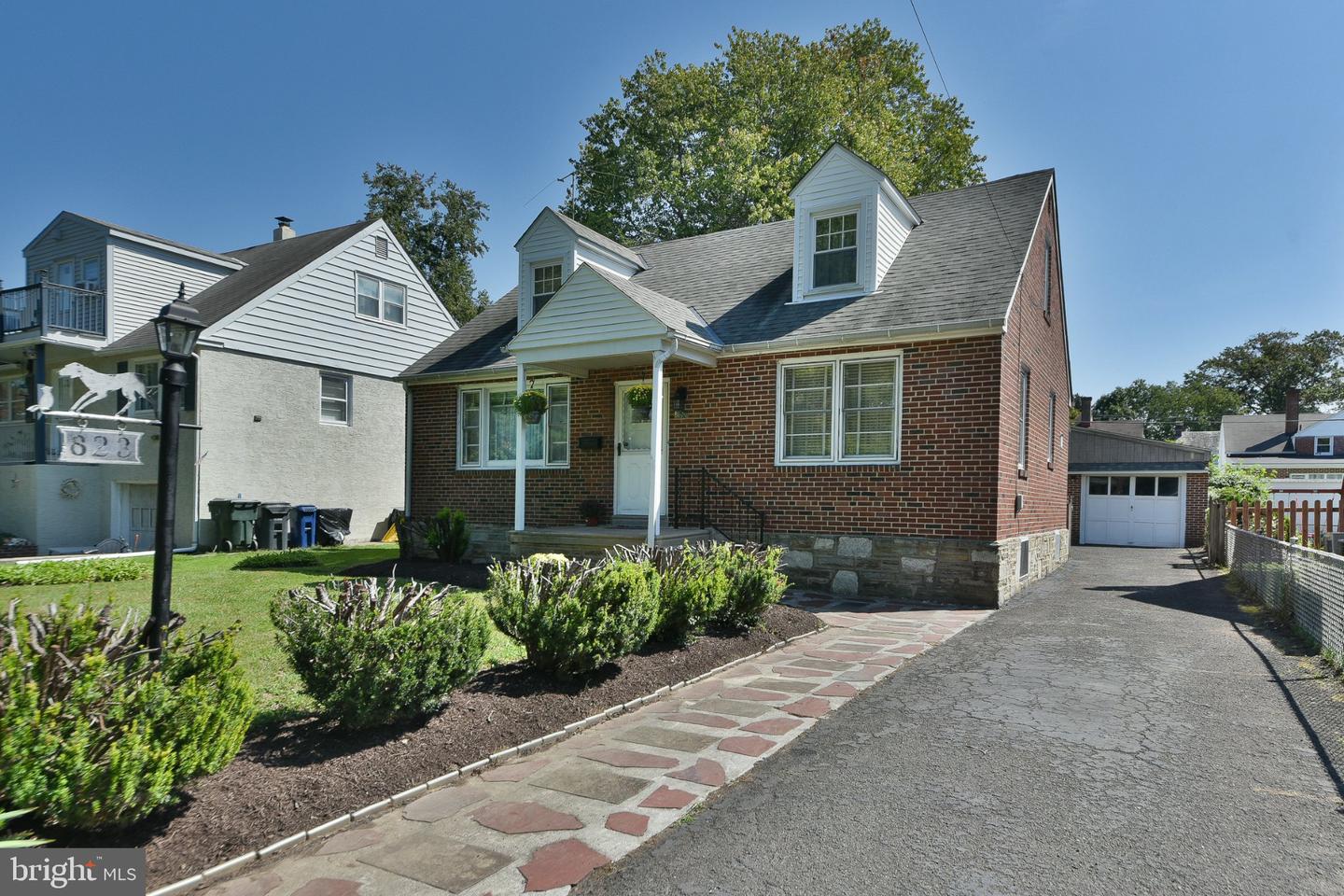 823 Longstreth Ave Property Photo 3