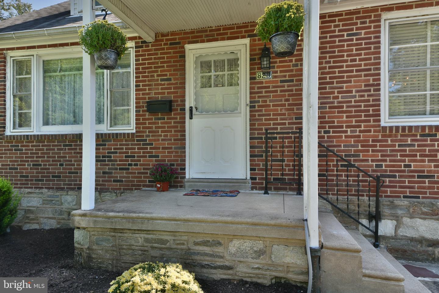 823 Longstreth Ave Property Photo 4