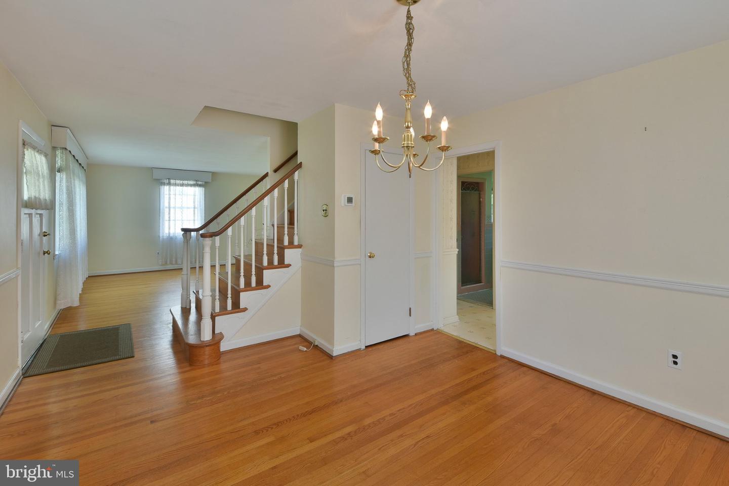 823 Longstreth Ave Property Photo 9