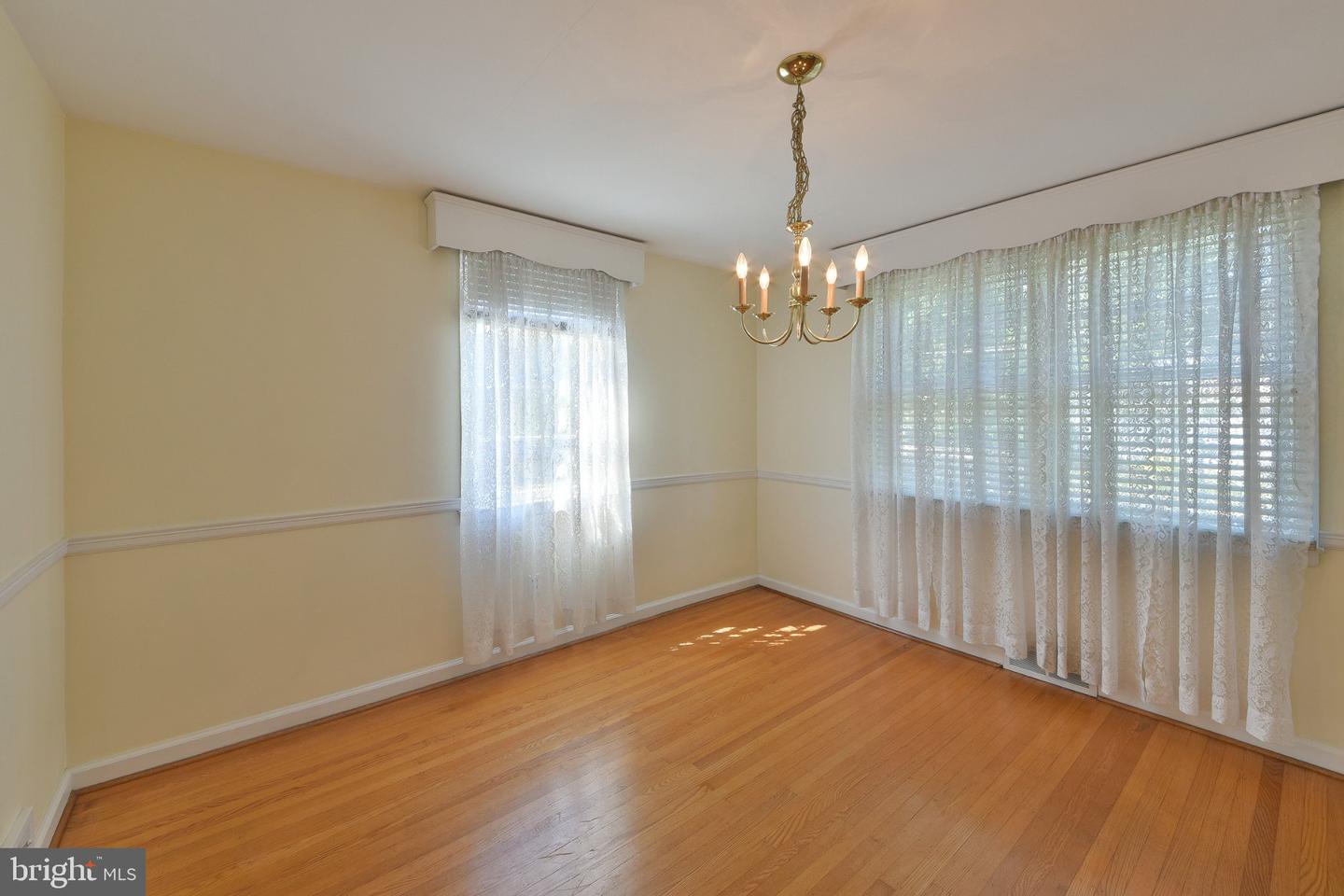 823 Longstreth Ave Property Photo 10