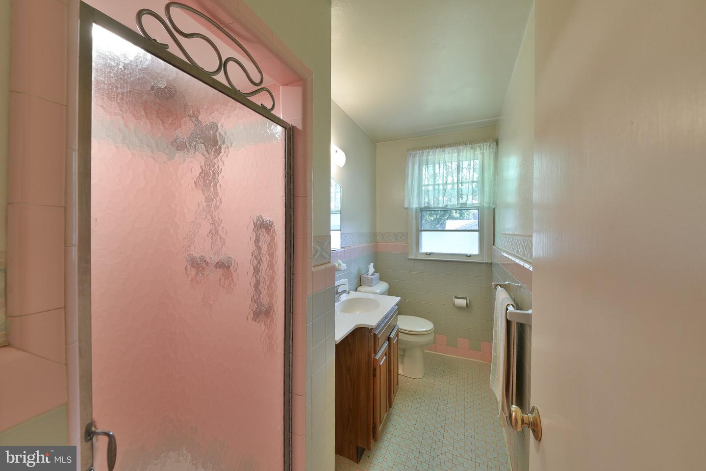 823 Longstreth Ave Property Photo 16
