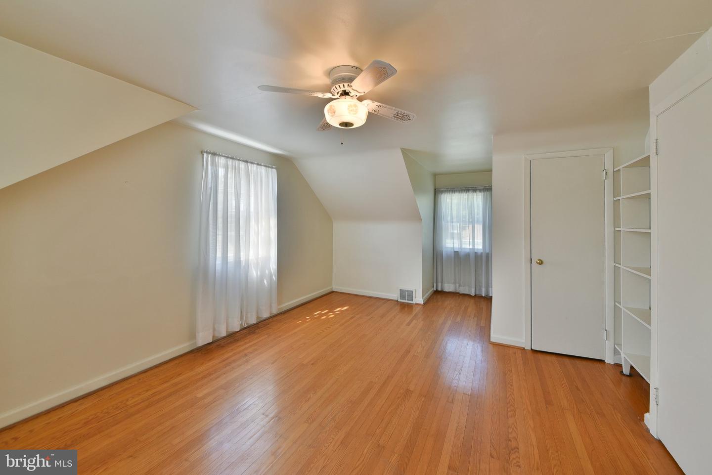 823 Longstreth Ave Property Photo 18