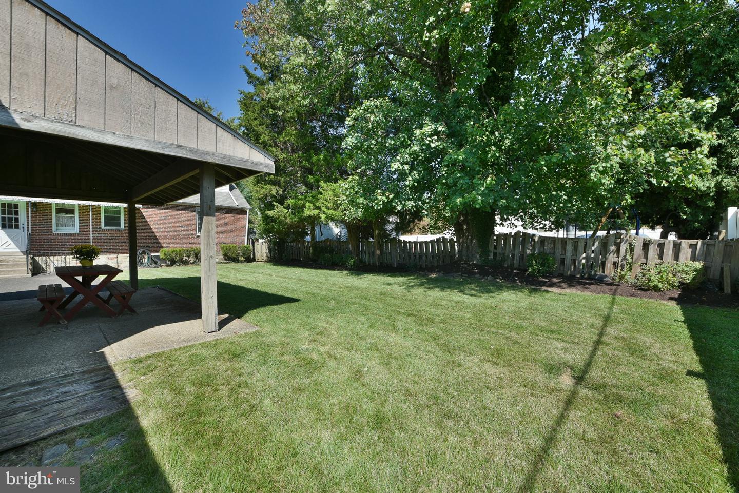 823 Longstreth Ave Property Photo 29