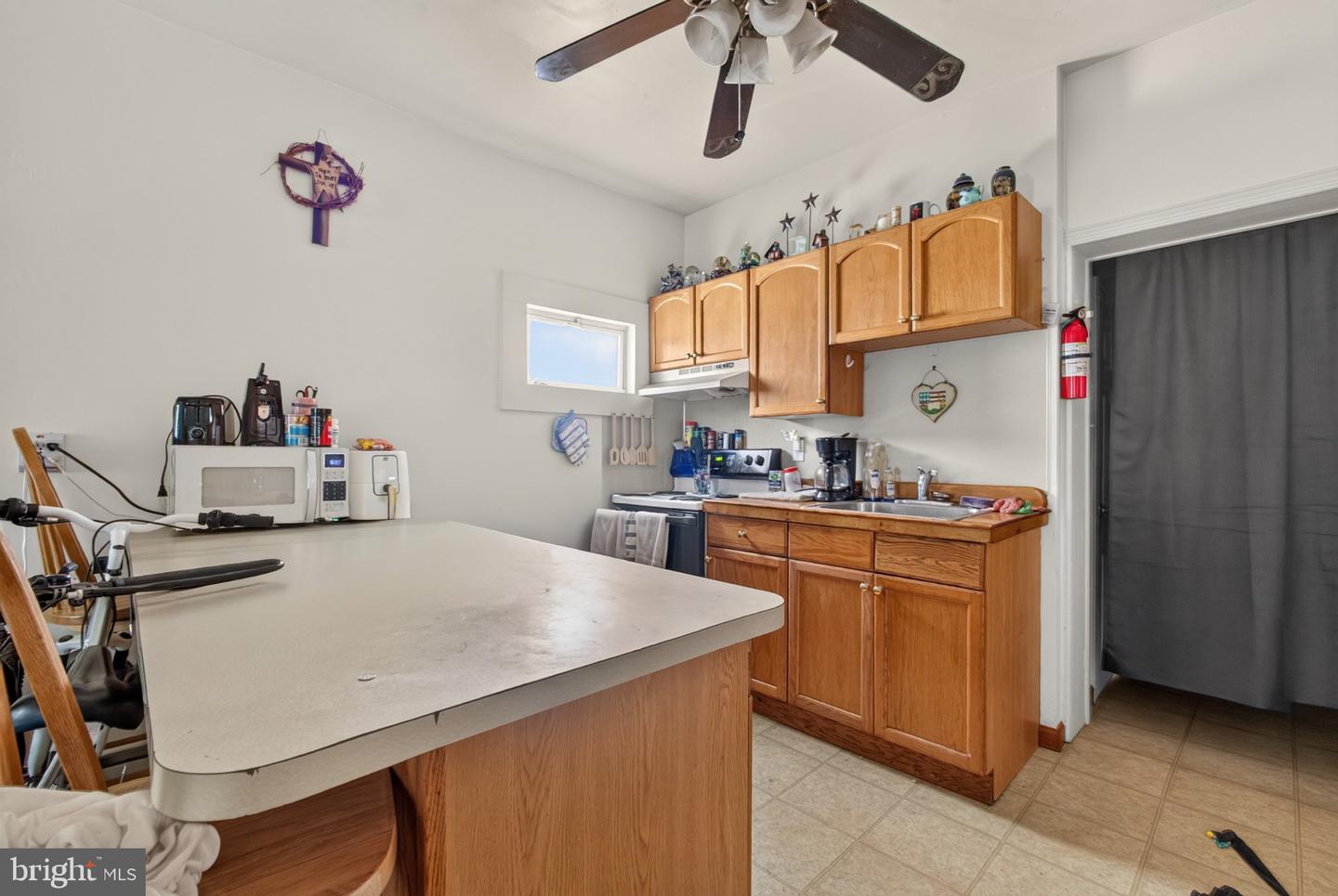 162/160 N Charlotte St Property Photo 2
