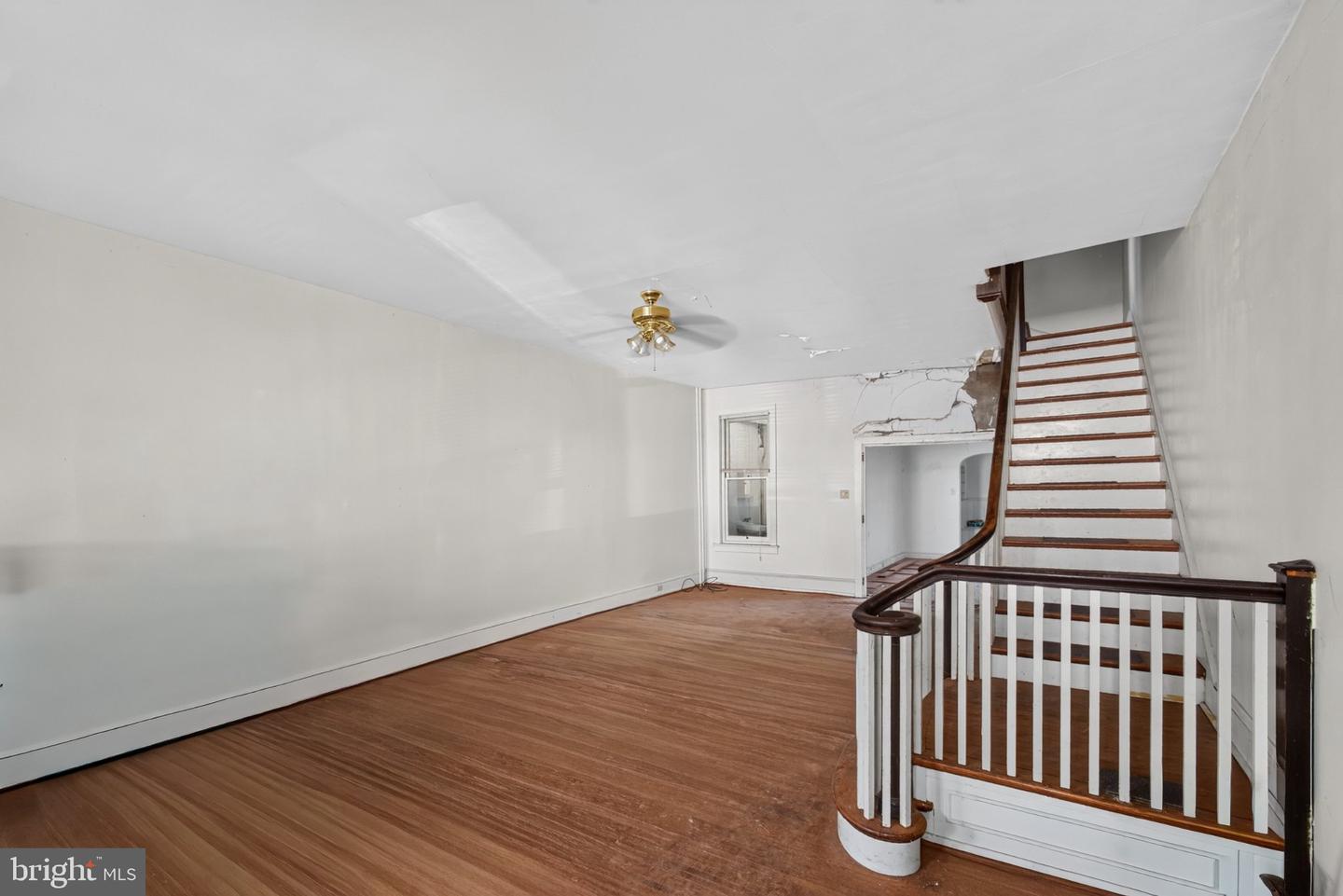 162/160 N Charlotte St Property Photo 4
