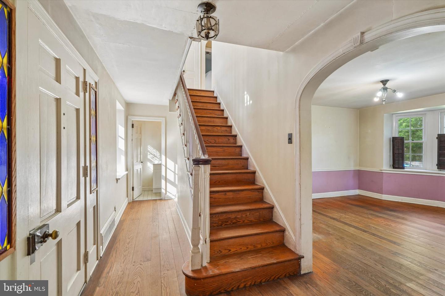 391 E Montgomery Ave # Property Photo 5