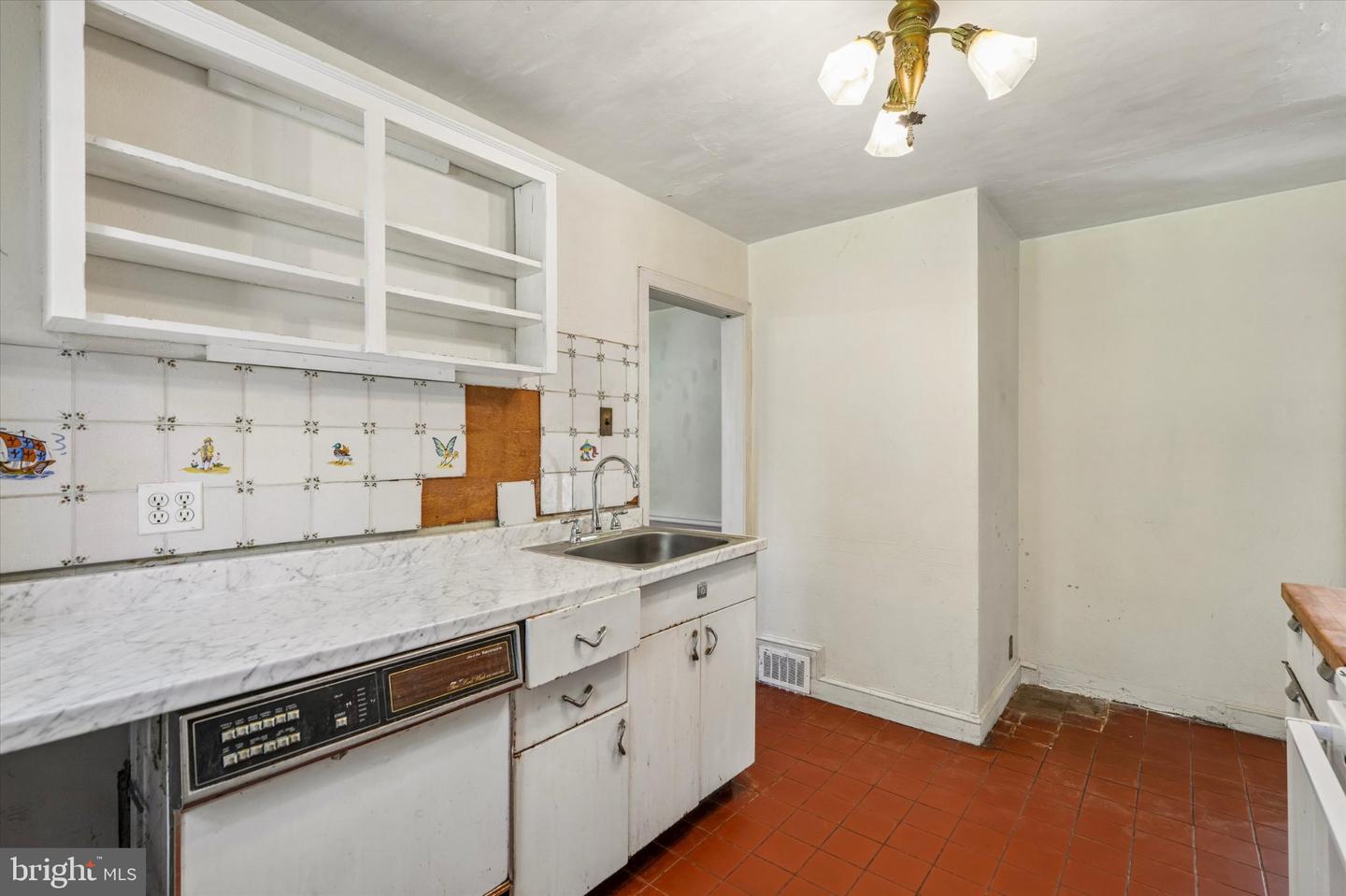 391 E Montgomery Ave # Property Photo 12