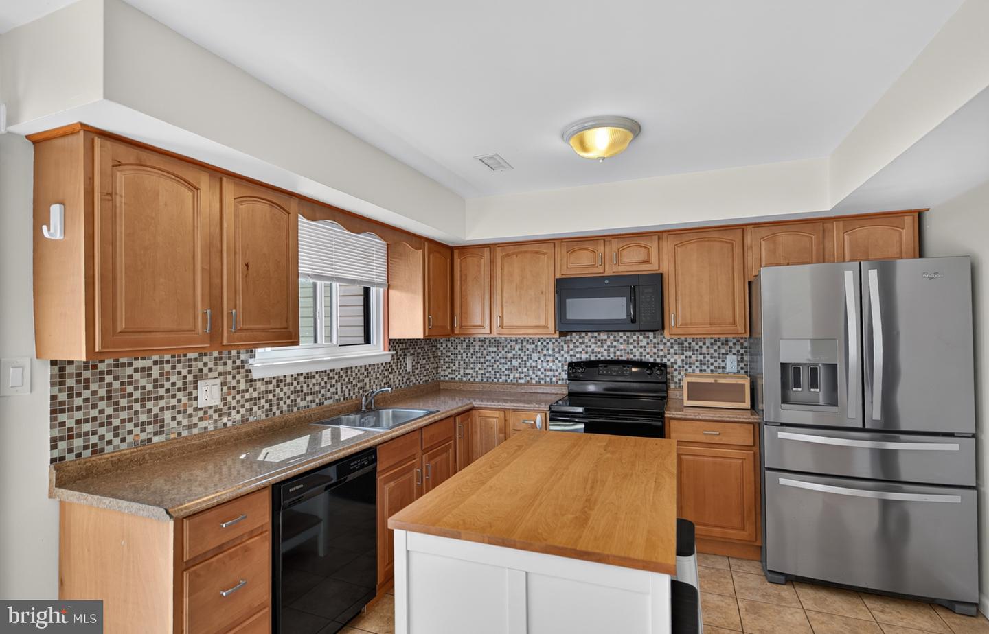 471 Bridge St Property Photo 15