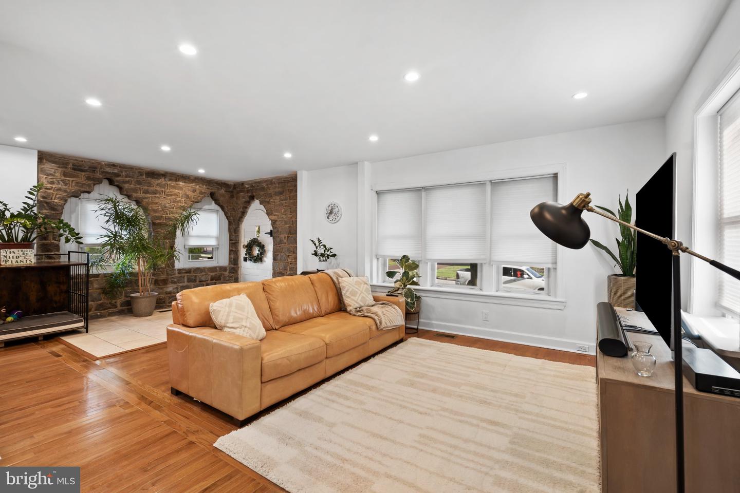 101 Sunnyside Ave Property Photo 14