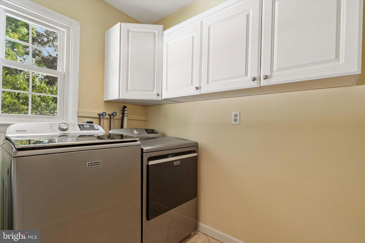 344 Knoll Rd Property Photo 14