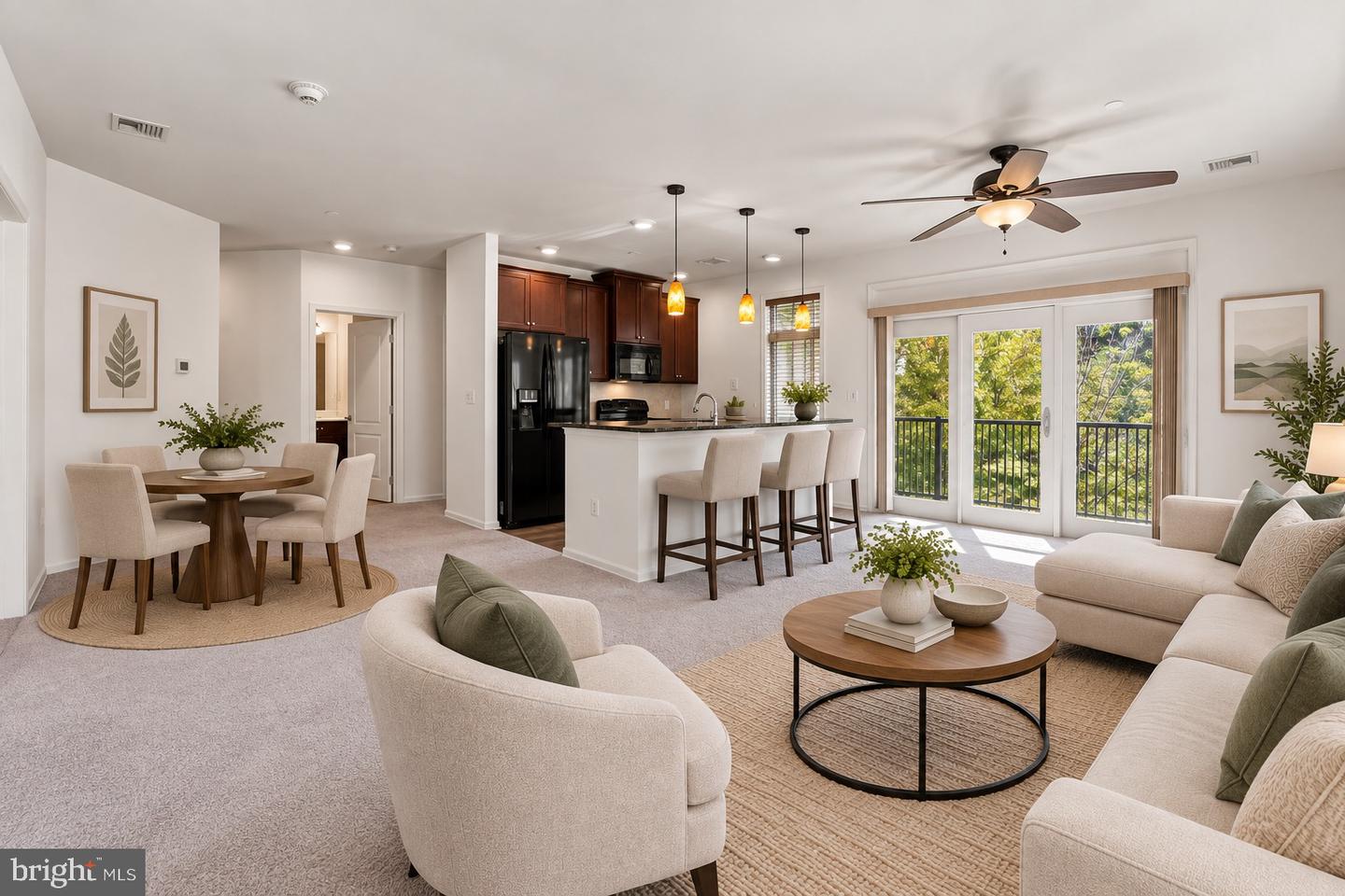 345 Carson Ter Property Photo 4
