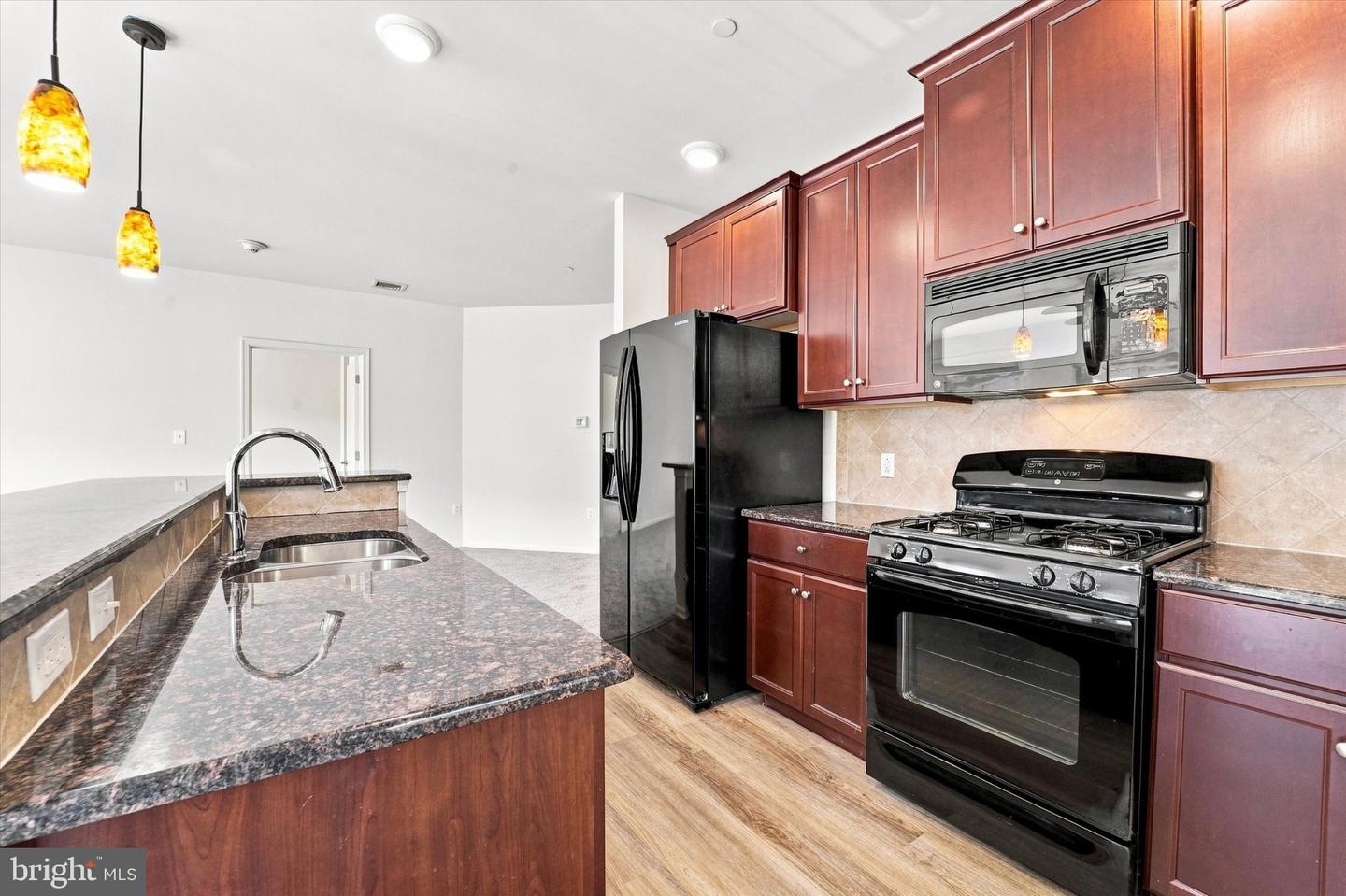 345 Carson Ter Property Photo 26
