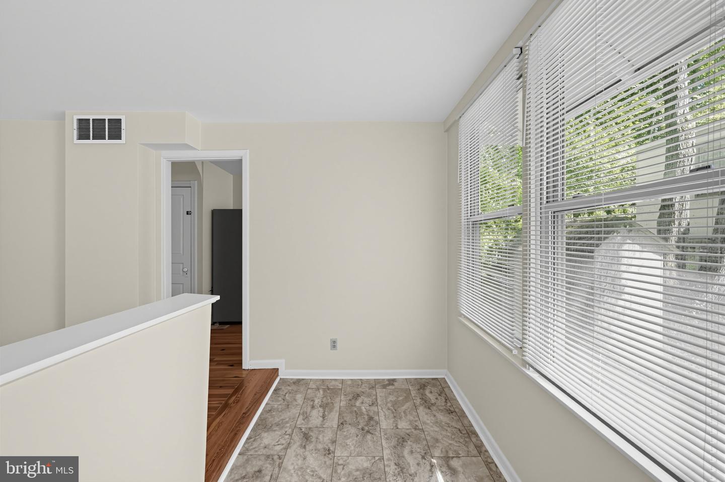 881 Rock Ln Property Photo 5