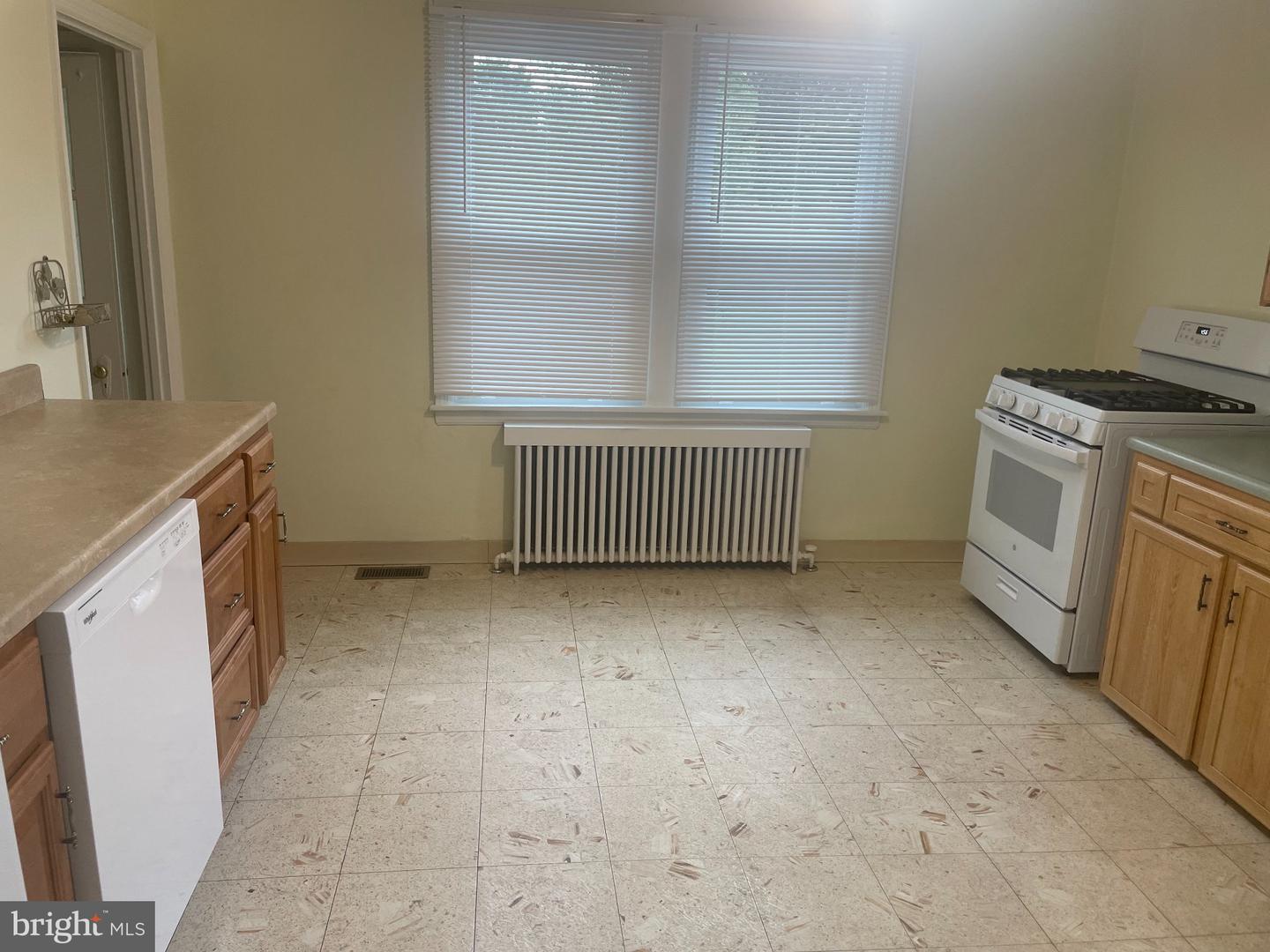 180 Easton Rd #1 Property Photo 10