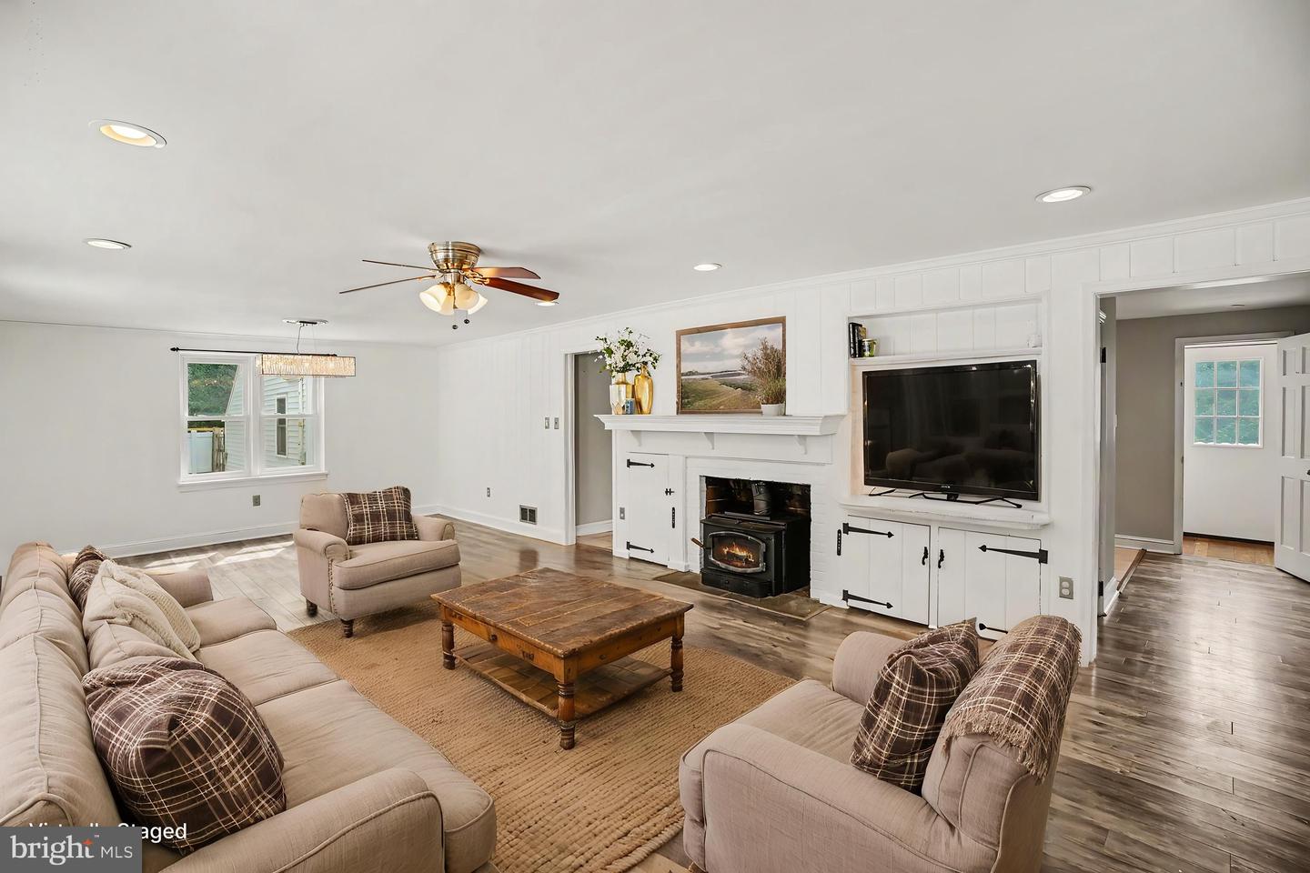669 Tennis Ave Property Photo 13