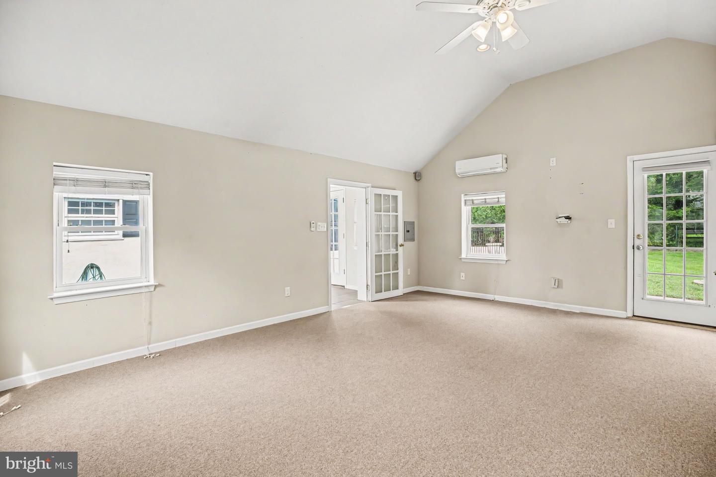 669 Tennis Ave Property Photo 32