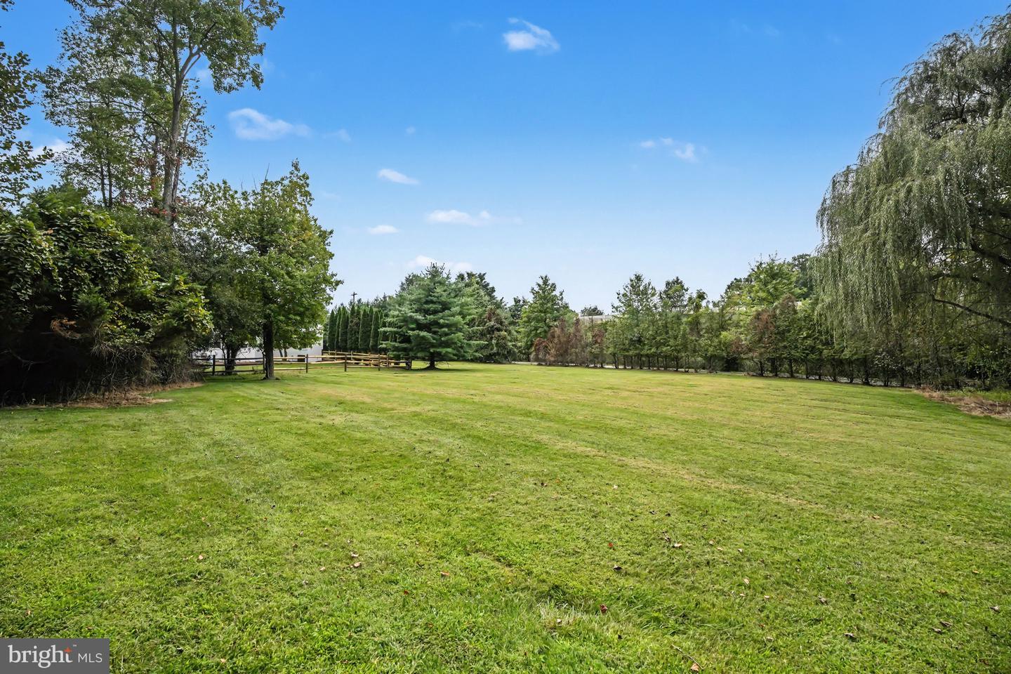 669 Tennis Ave Property Photo 49