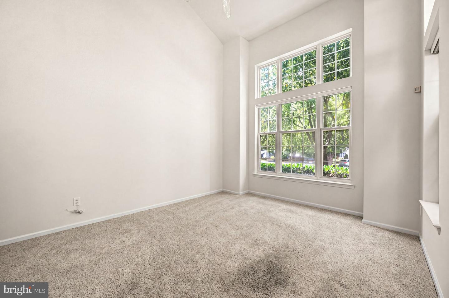 148 Green Valley # Property Photo 9