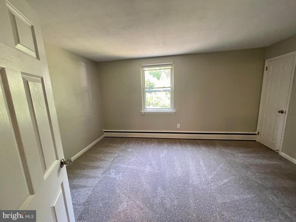239 S 3rd St #b Property Photo 11