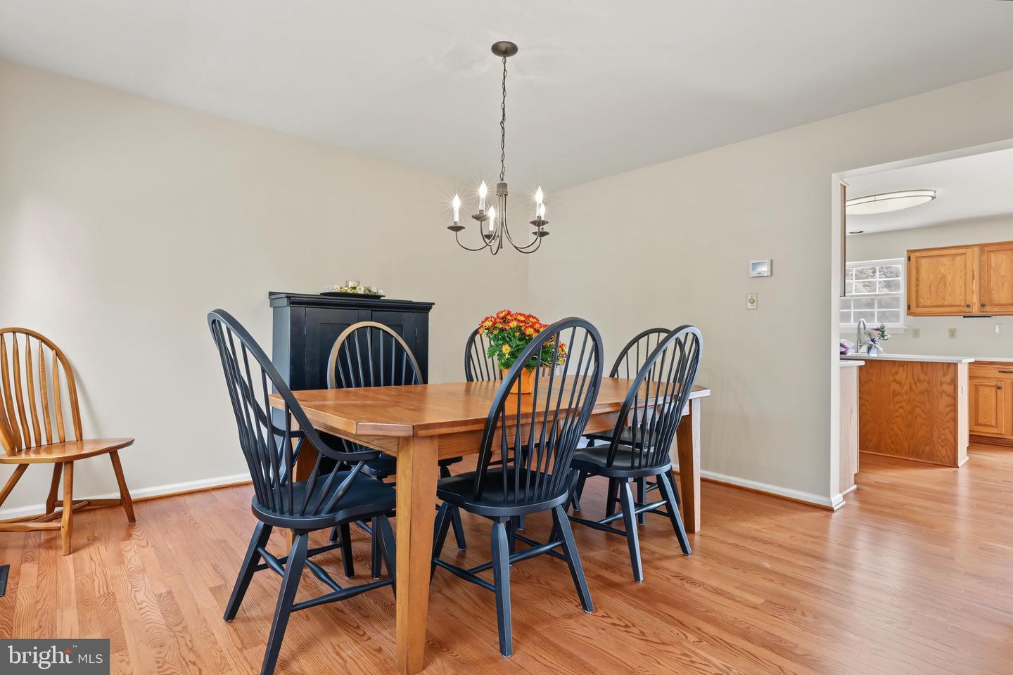 77 Autumn Ln Property Photo 11