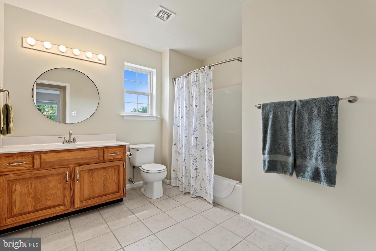 77 Autumn Ln Property Photo 35