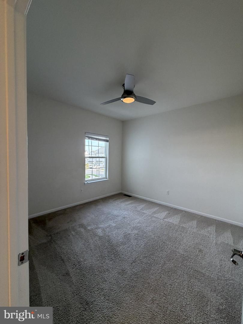 137 Goldenvale Dr Property Photo 9