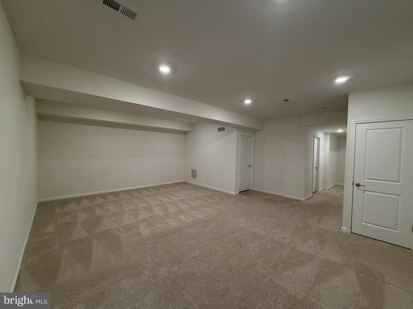 137 Goldenvale Dr Property Photo 13