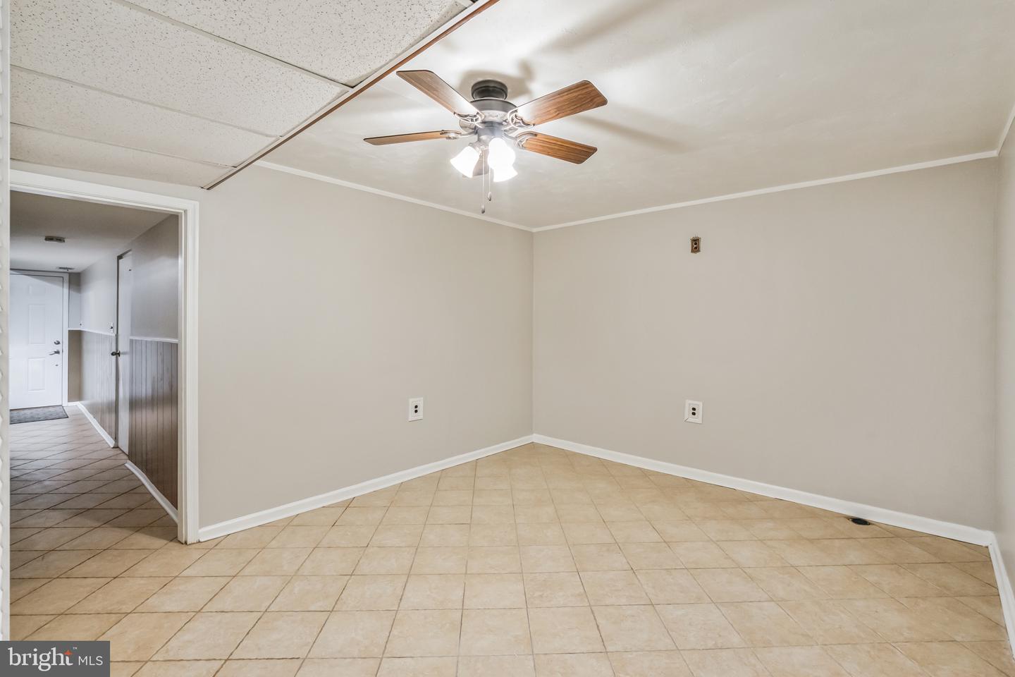 127 Sutcliffe Ln Property Photo 5