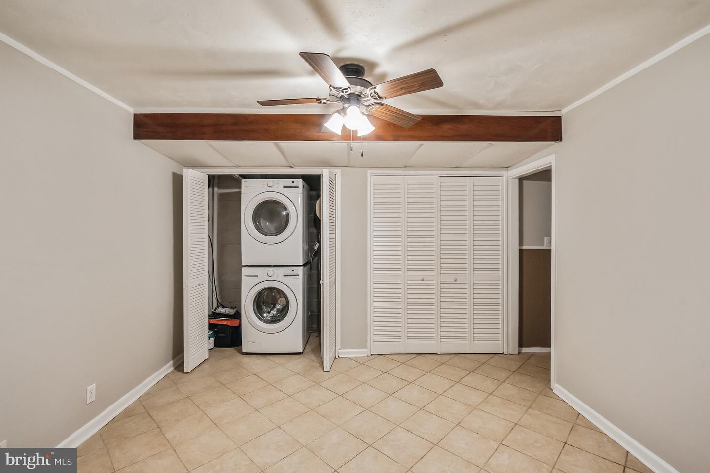 127 Sutcliffe Ln Property Photo 6