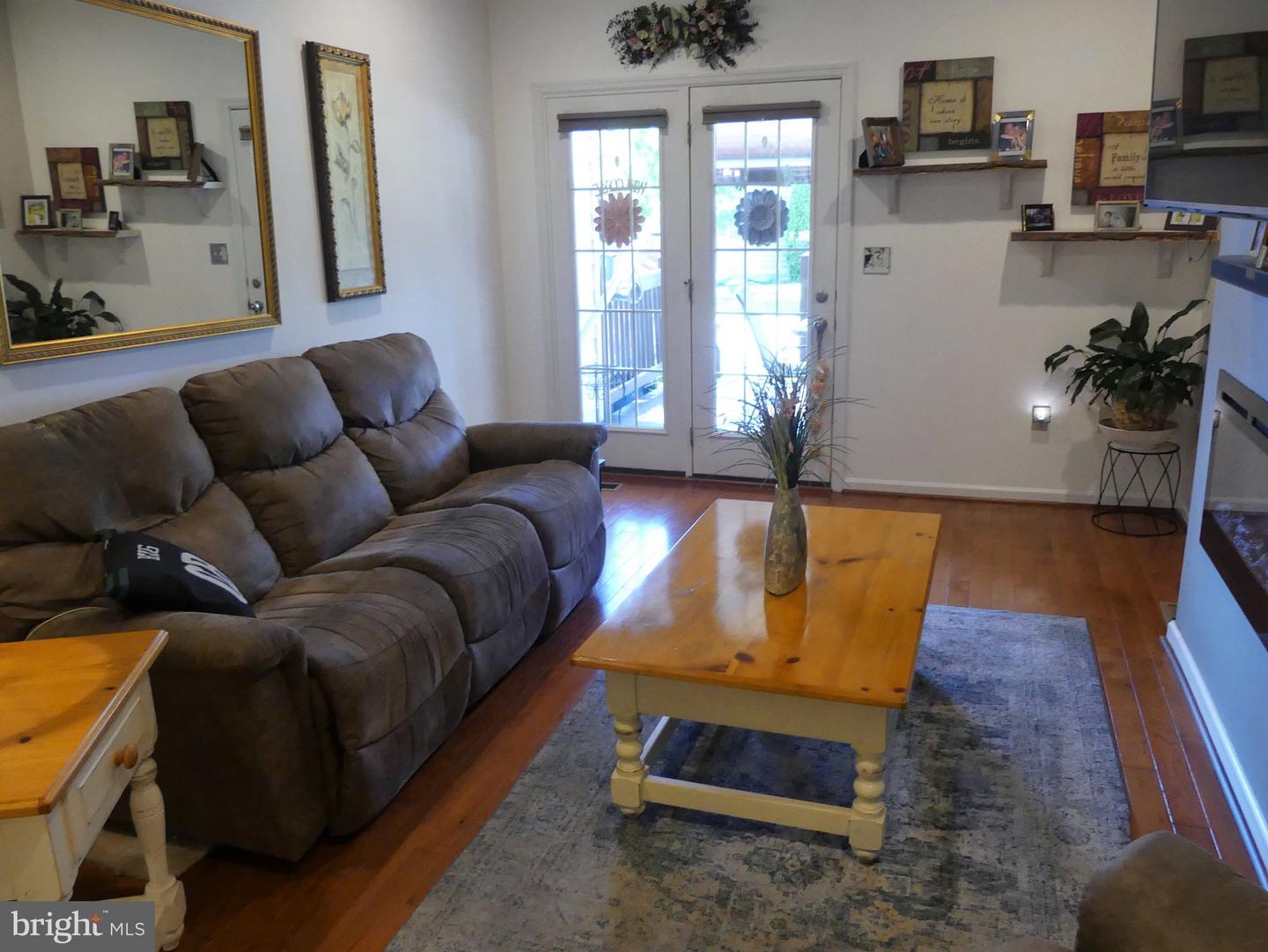 2032 Hayward Ave Property Photo 9