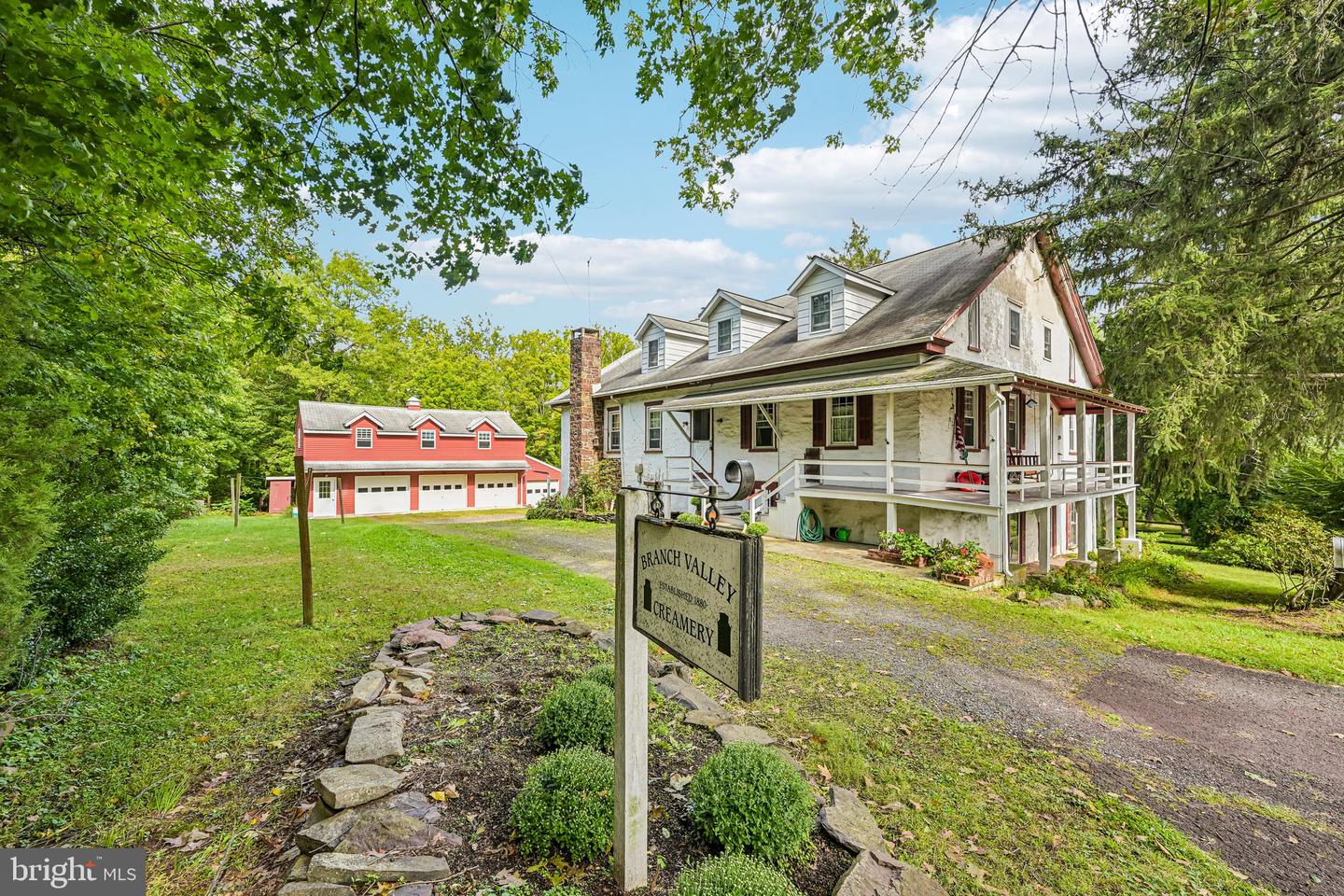 525 Creamery Rd Property Photo 1