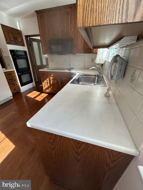 1 Embassy Cir Property Photo 11