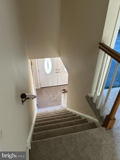 1 Embassy Cir Property Photo 15