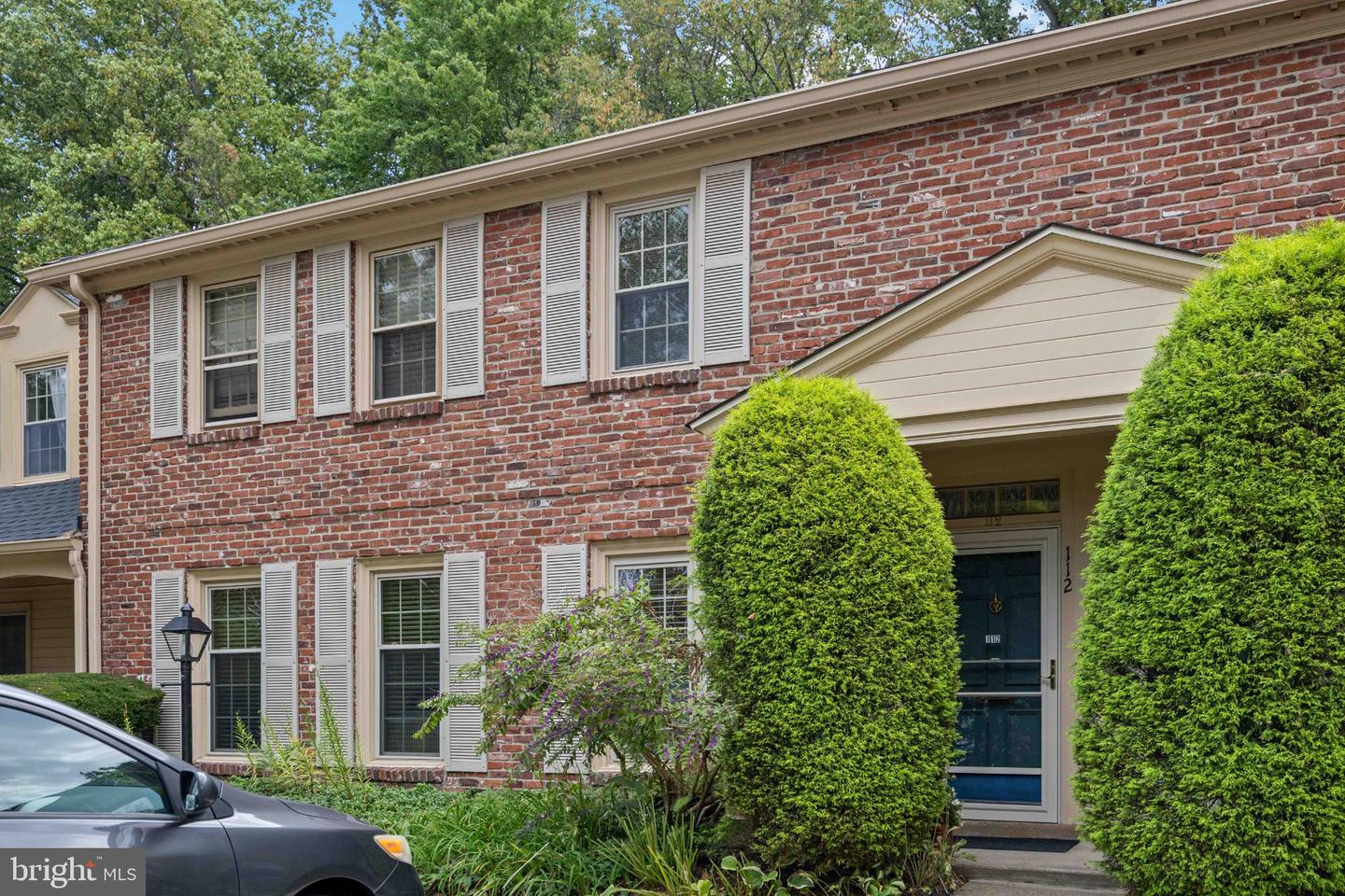 112 Macklenburg Dr #l 19f Property Photo 1