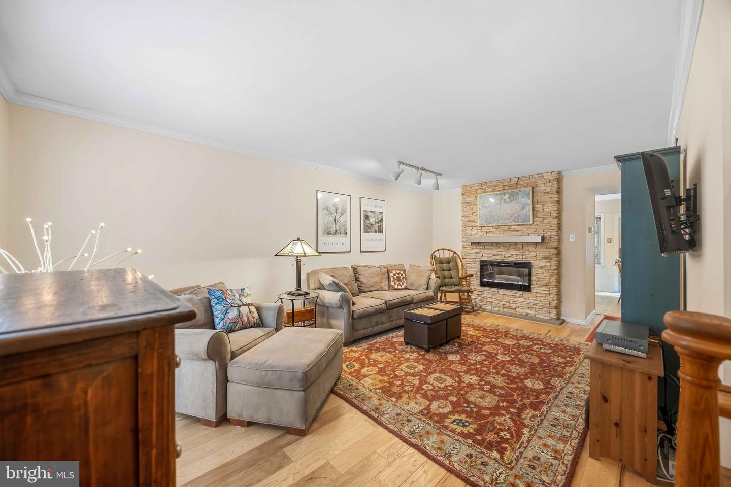 112 Macklenburg Dr #l 19f Property Photo 4