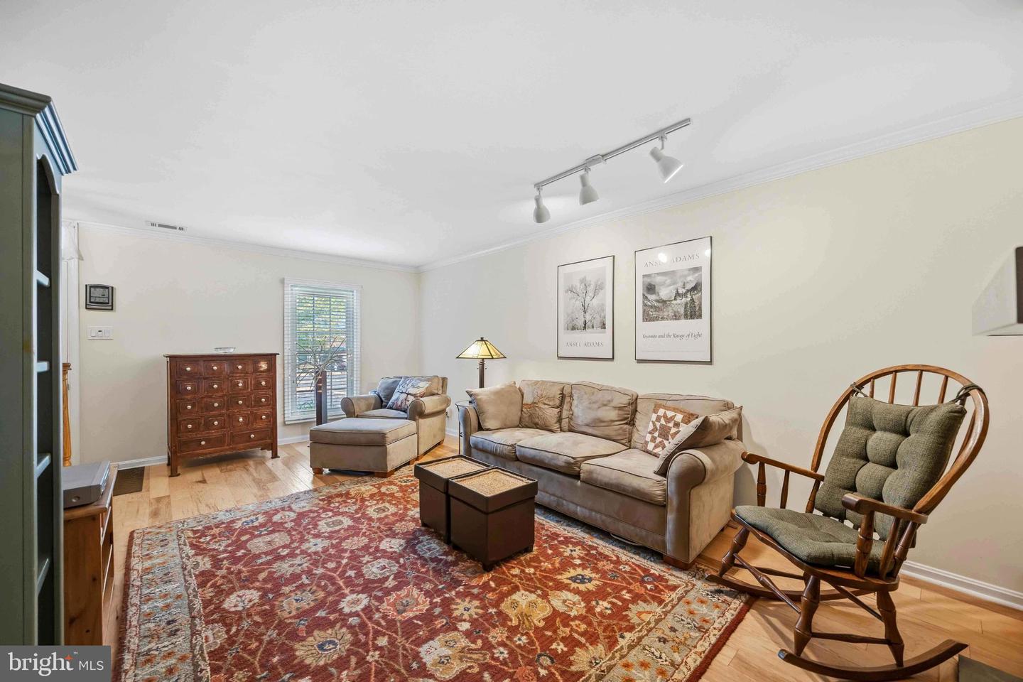 112 Macklenburg Dr #l 19f Property Photo 6