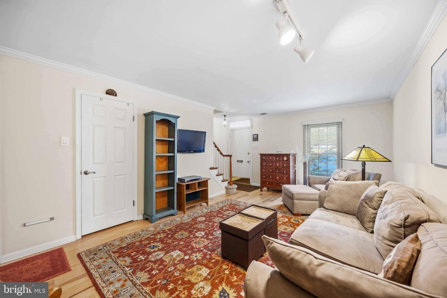 112 Macklenburg Dr #l 19f Property Photo 8