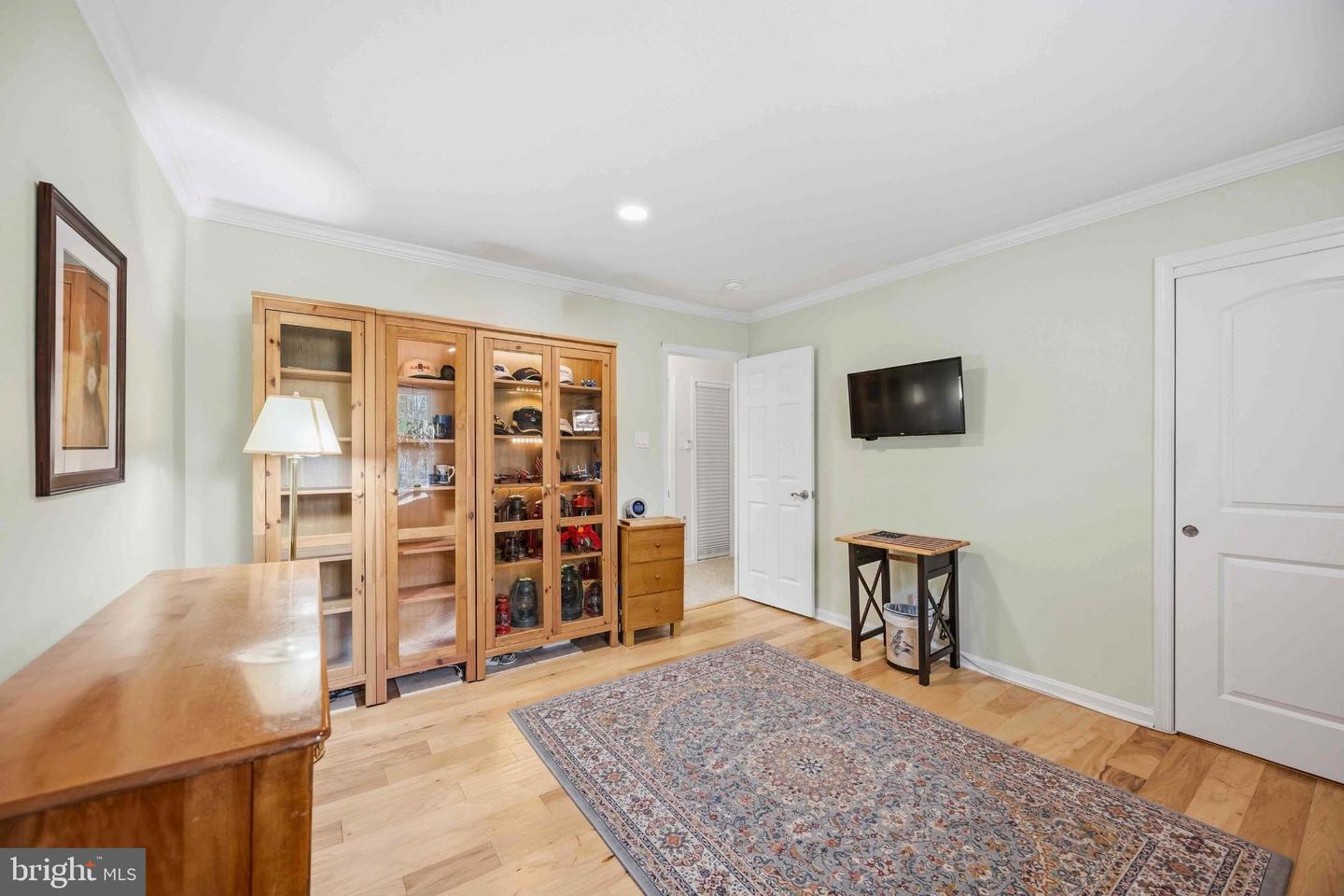 112 Macklenburg Dr #l 19f Property Photo 23