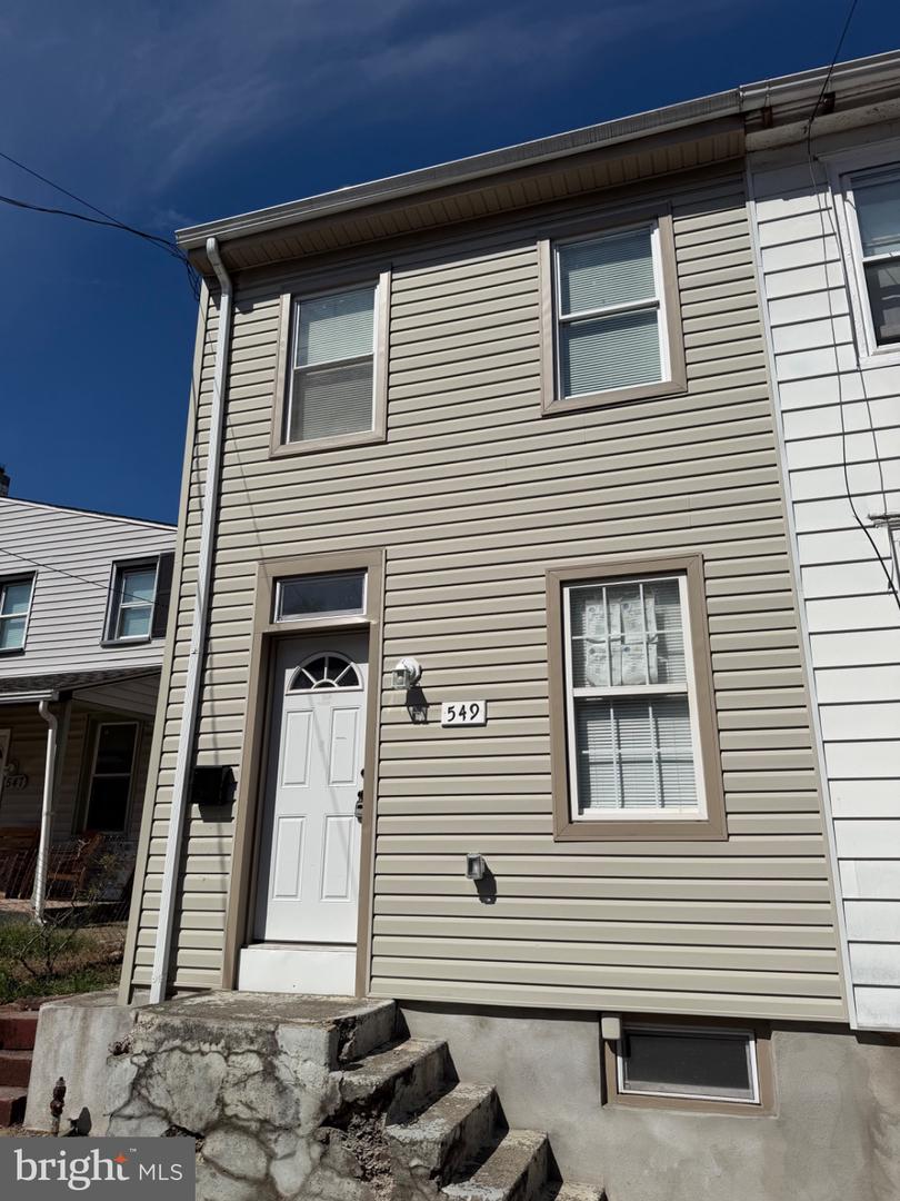 549 Chestnut St # Property Photo 1
