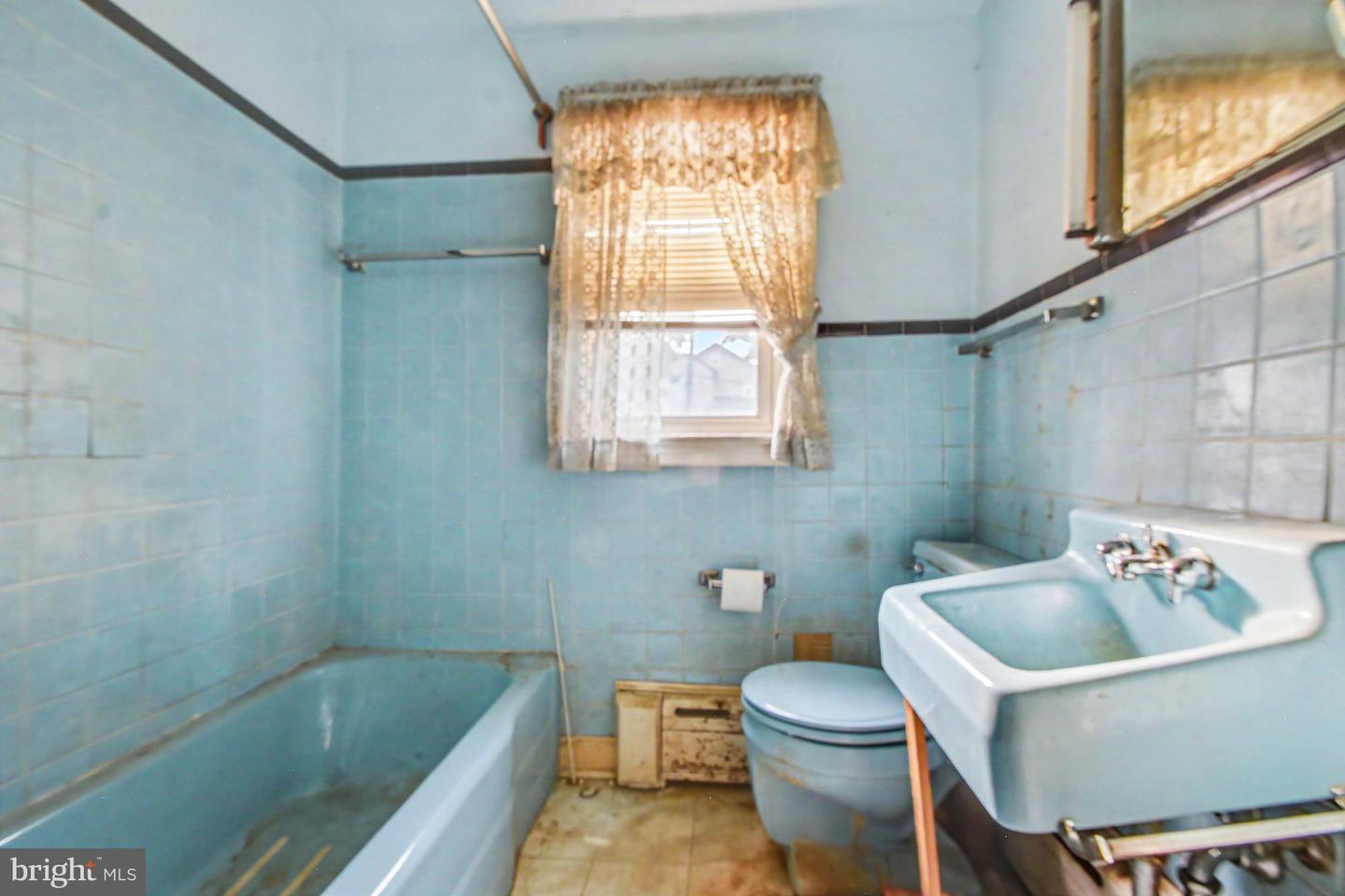 308 Runnymede Ave # Property Photo 20