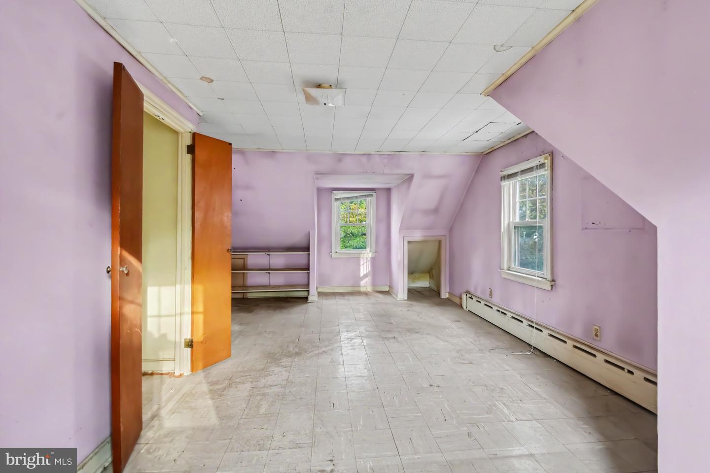308 Runnymede Ave # Property Photo 21