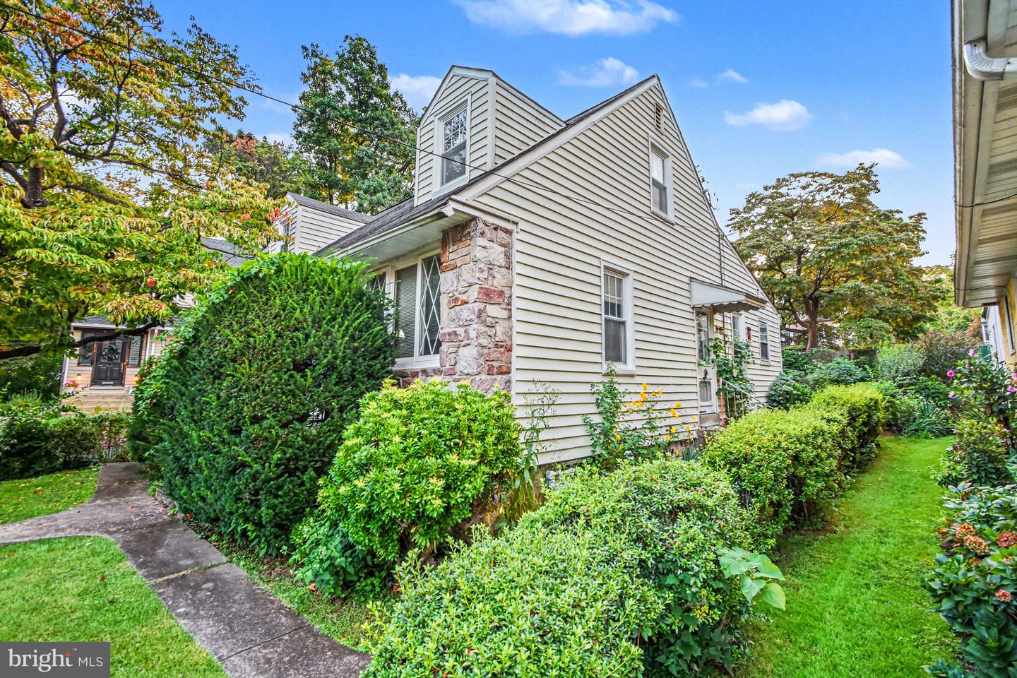 308 Runnymede Ave # Property Photo 29