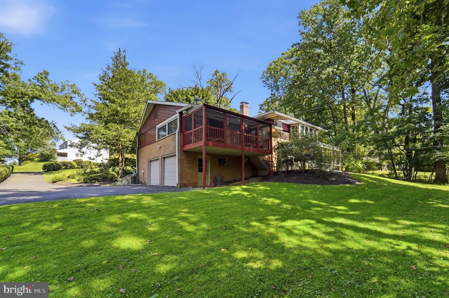 1200 Pheasant Rd Property Photo 32