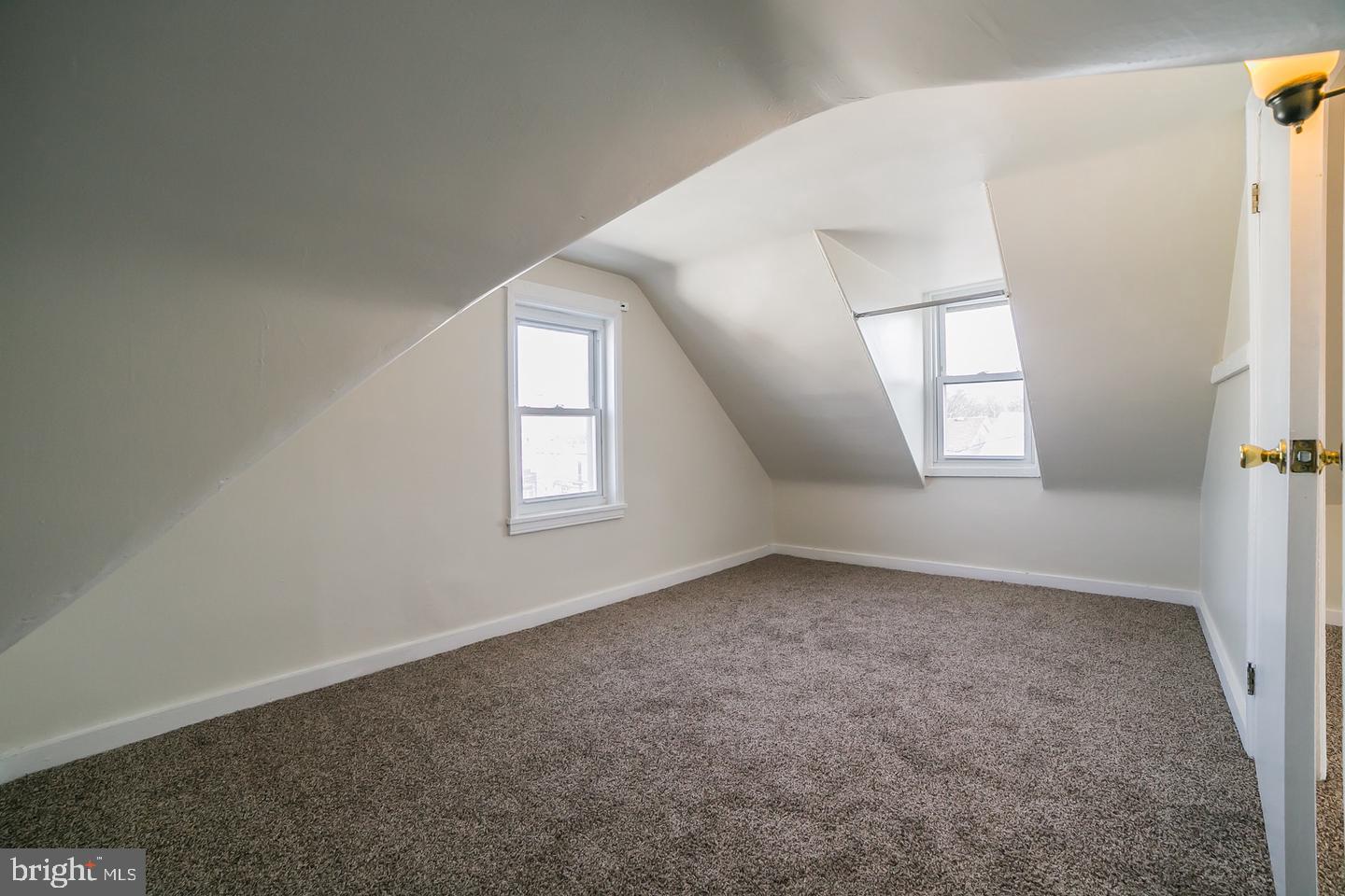 435 Leedom Street #2 Property Photo 11