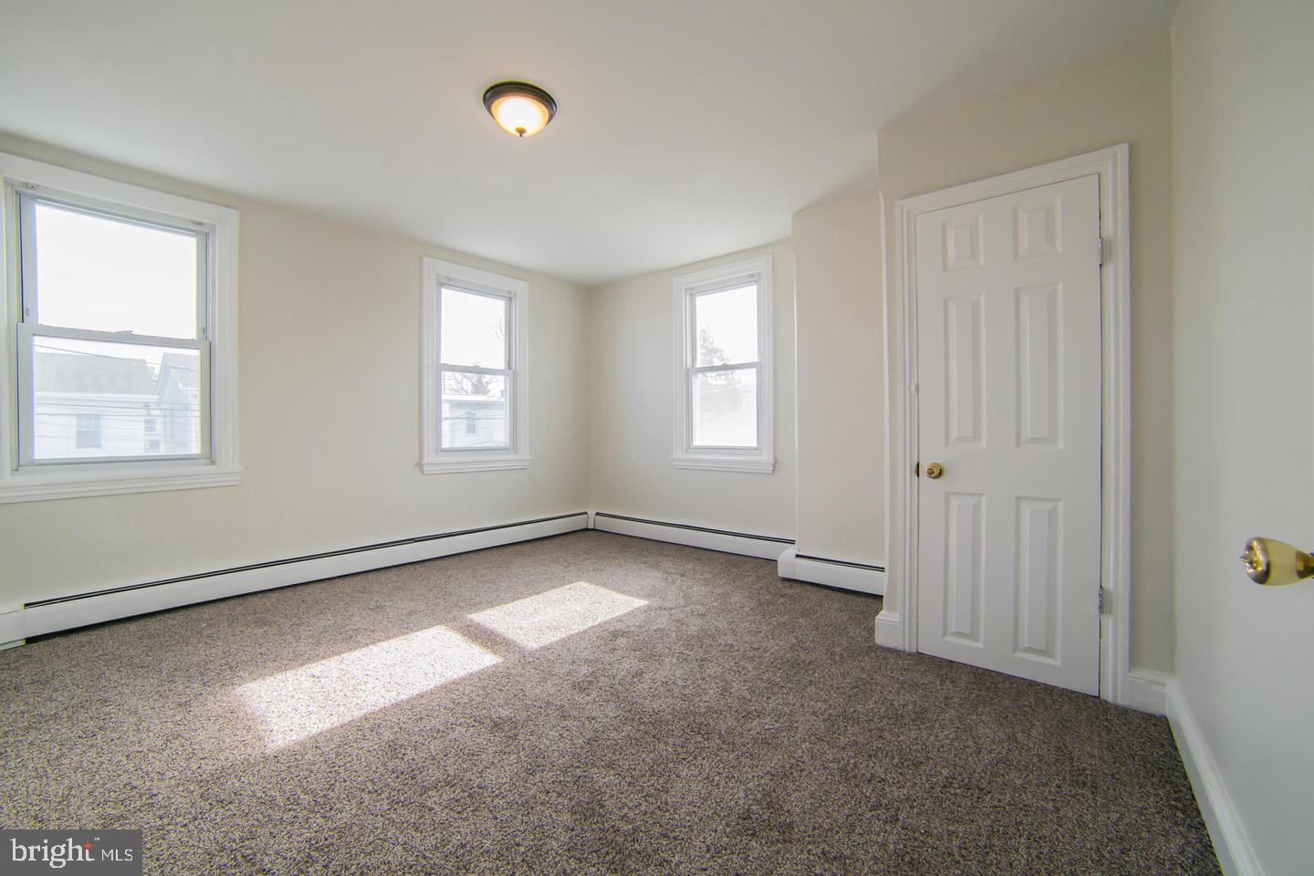 435 Leedom Street #2 Property Photo 13