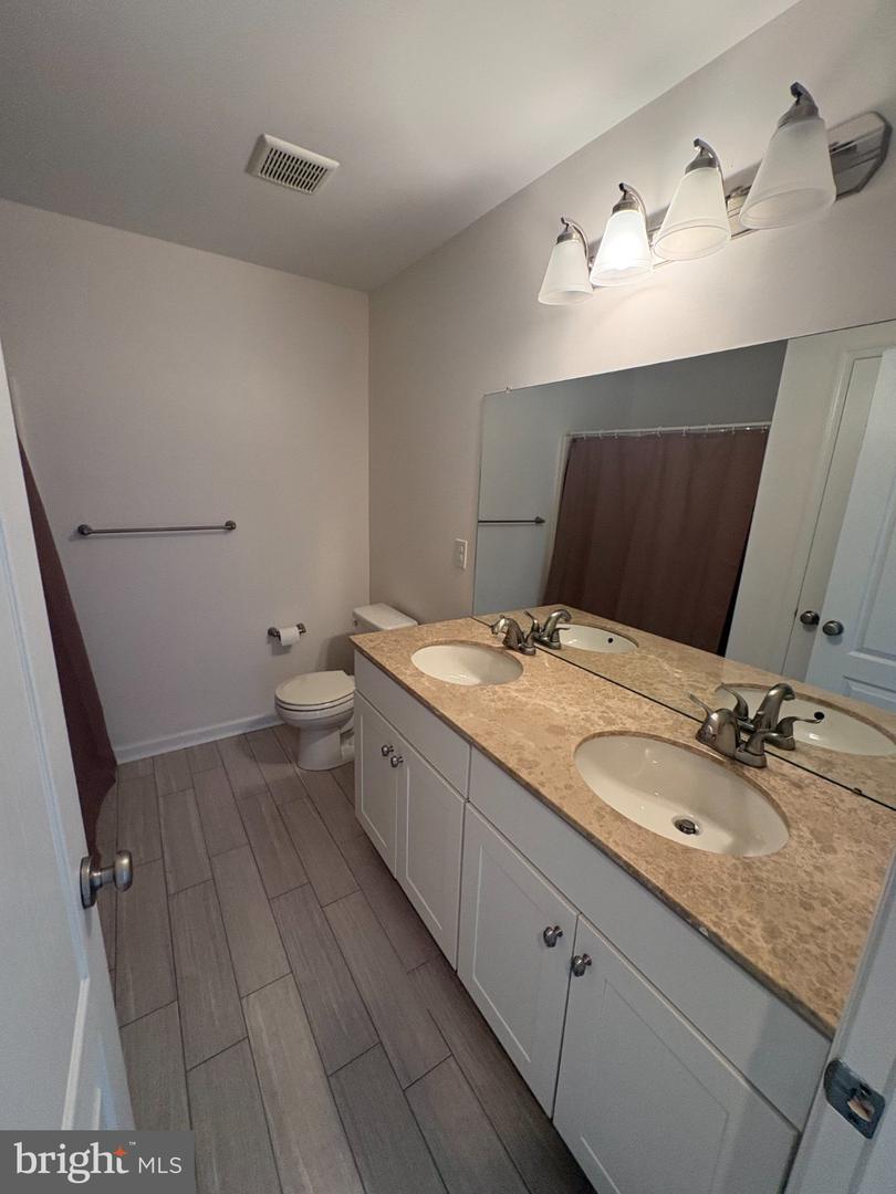 152 High Point Ave Property Photo 2