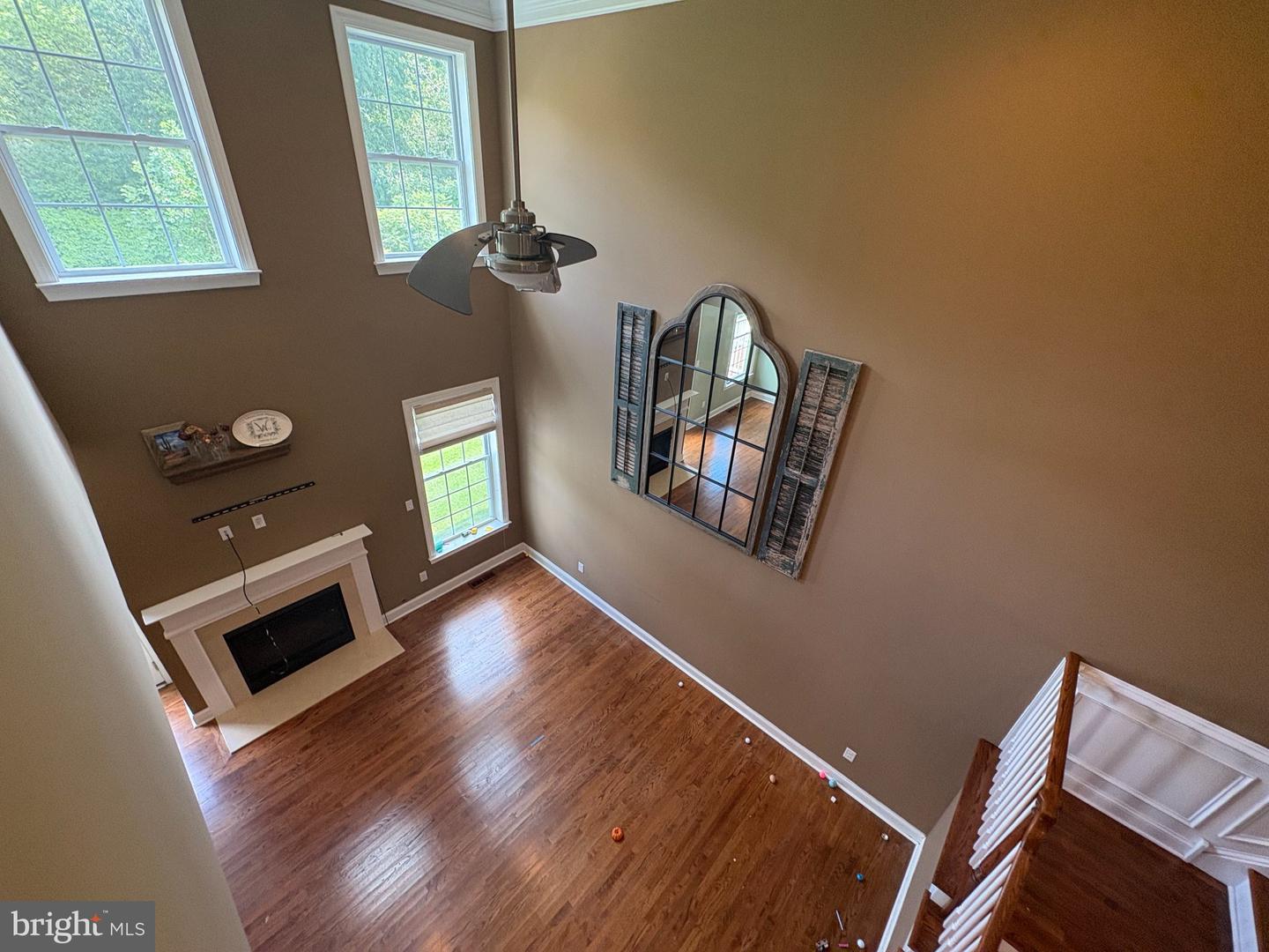 152 High Point Ave Property Photo 6