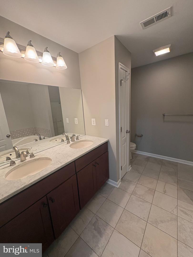 152 High Point Ave Property Photo 9
