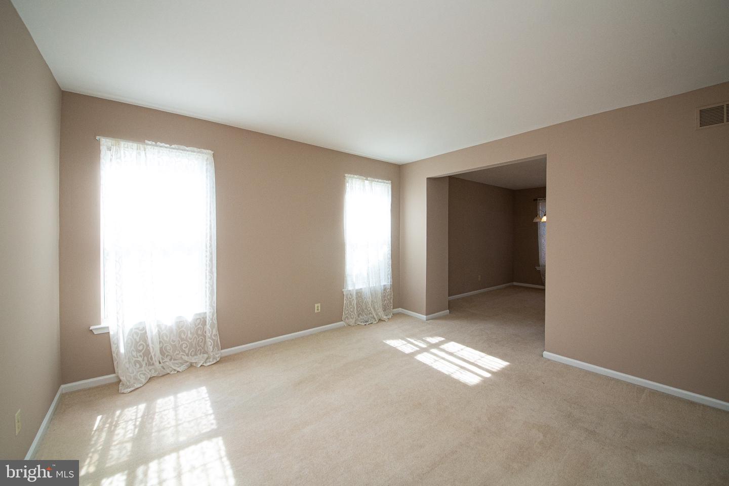 717 Queen Rd # Property Photo 5